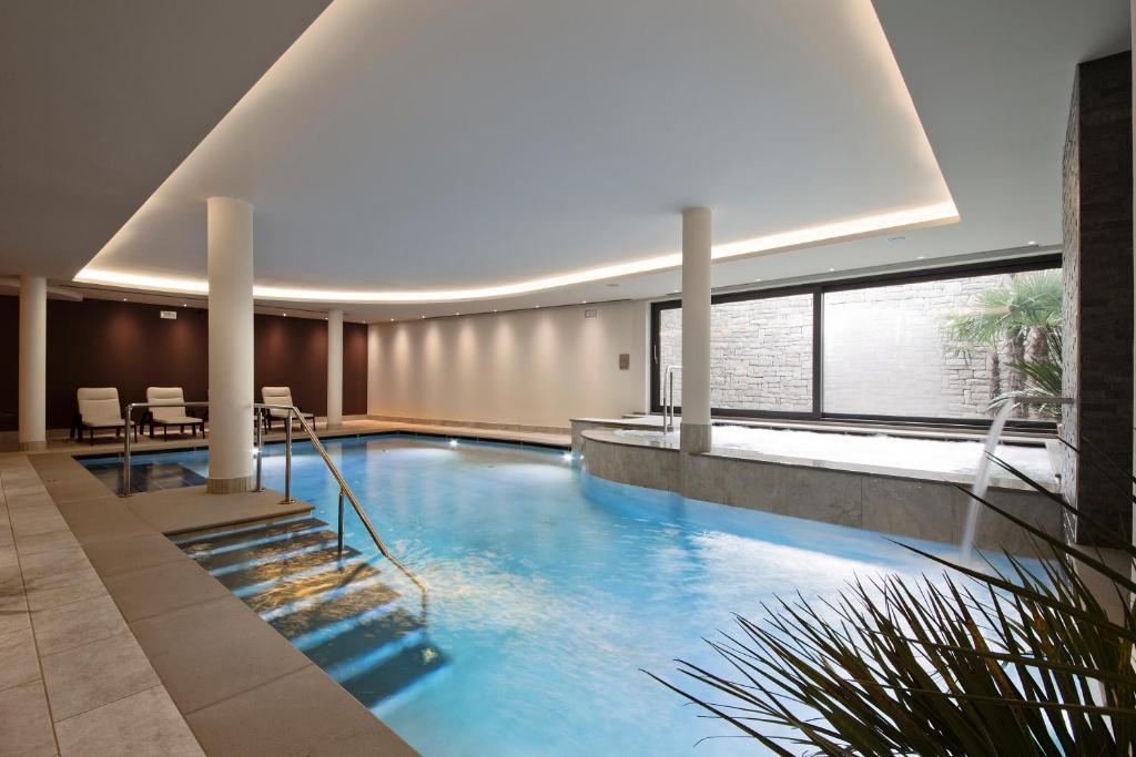Hotel Ambassador Levico Terme Exterior foto