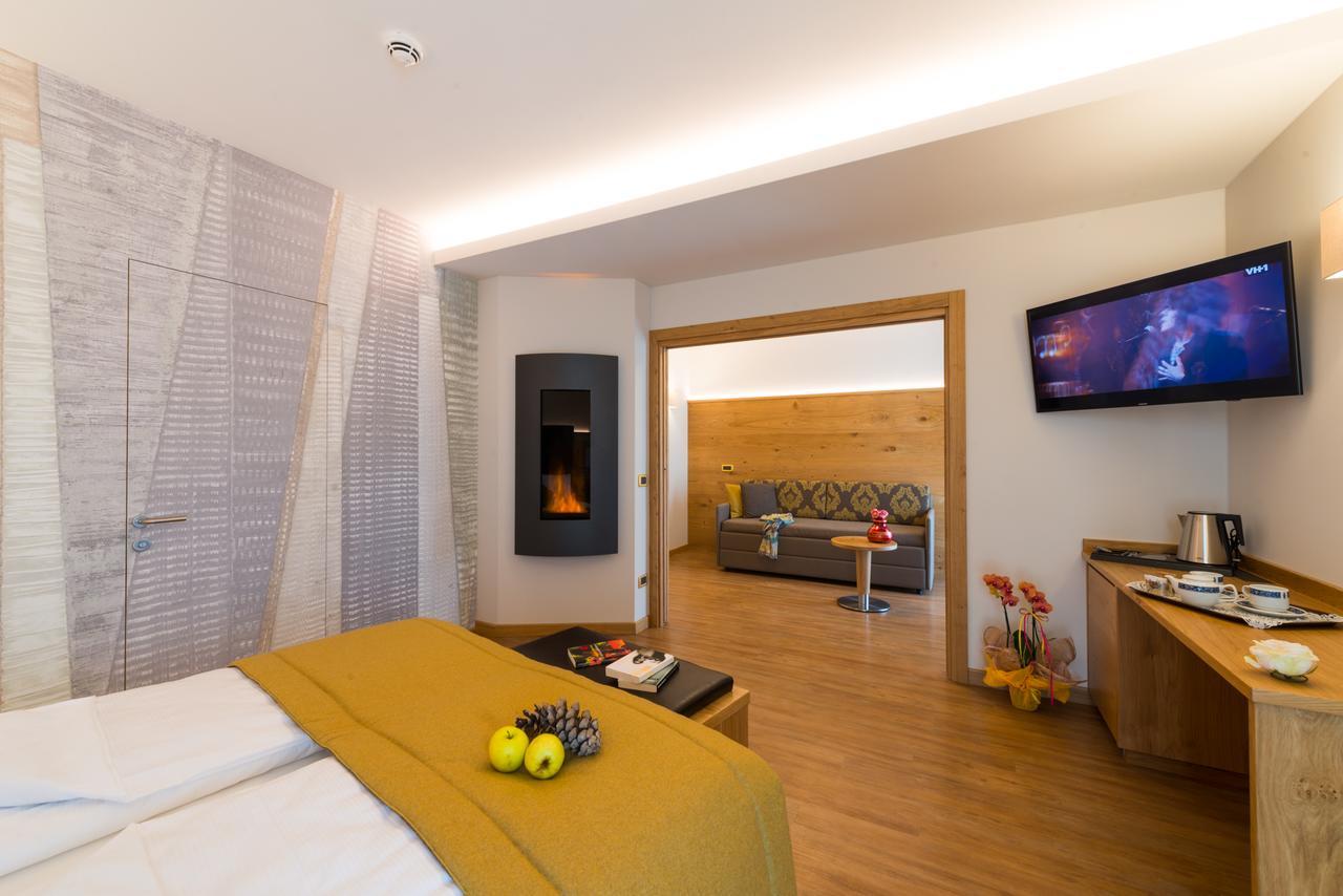 Hotel Ambassador Levico Terme Exterior foto